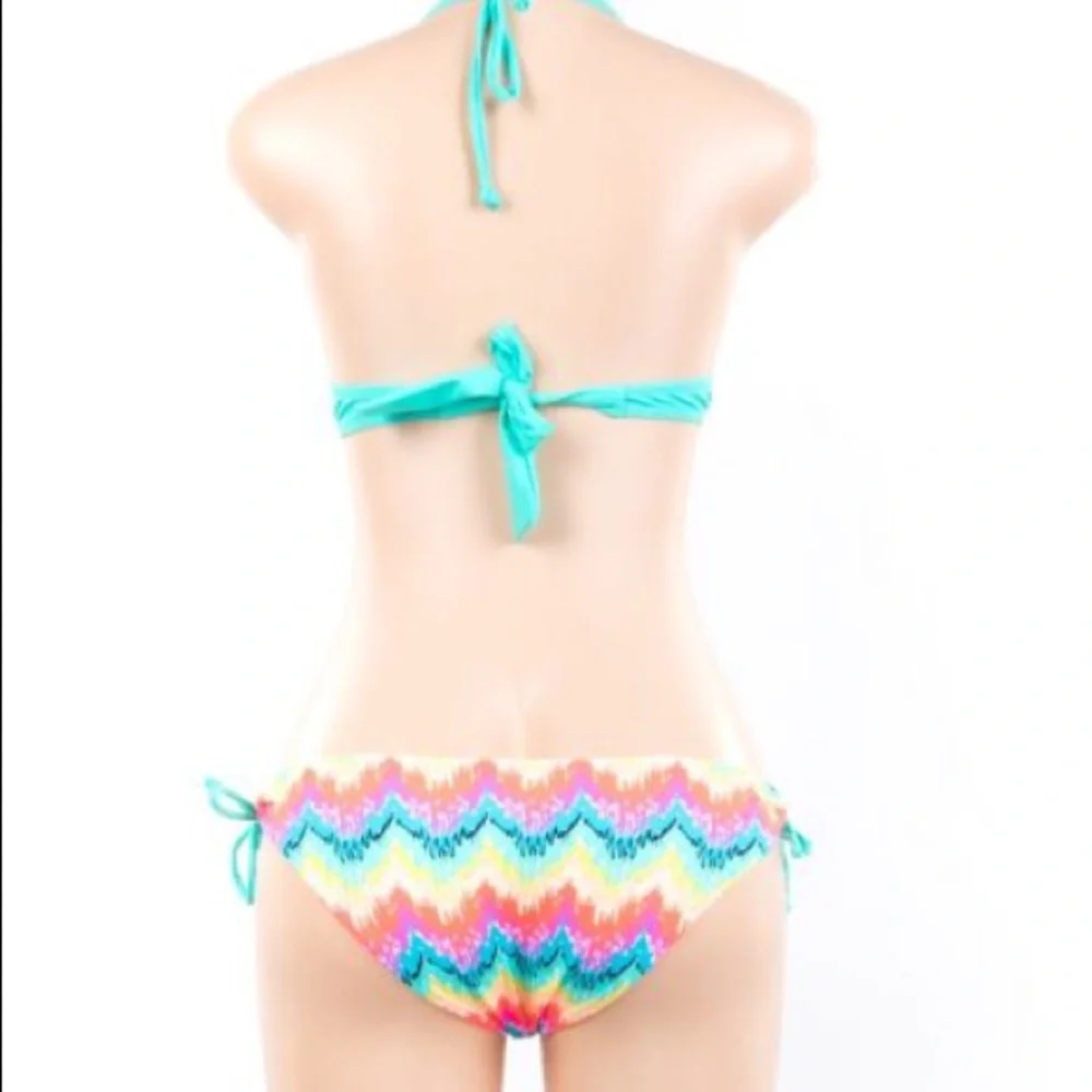 Sea shells - Picture 3 of 3